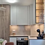 D'or With Free Private Parking Apartament *