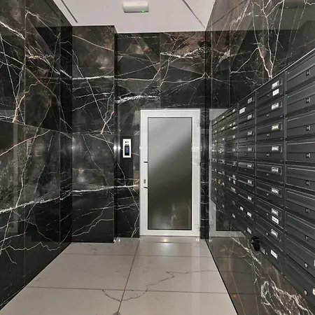 Lejlighed D'or With Free Private Parking